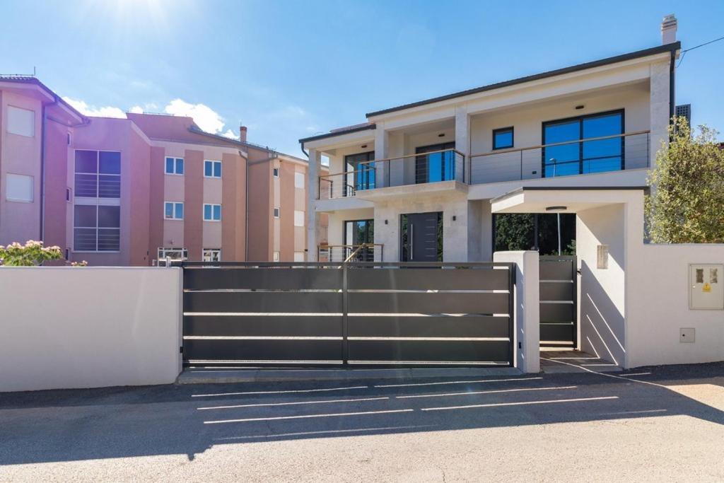 Villa Munat Ližnjan Exterior foto